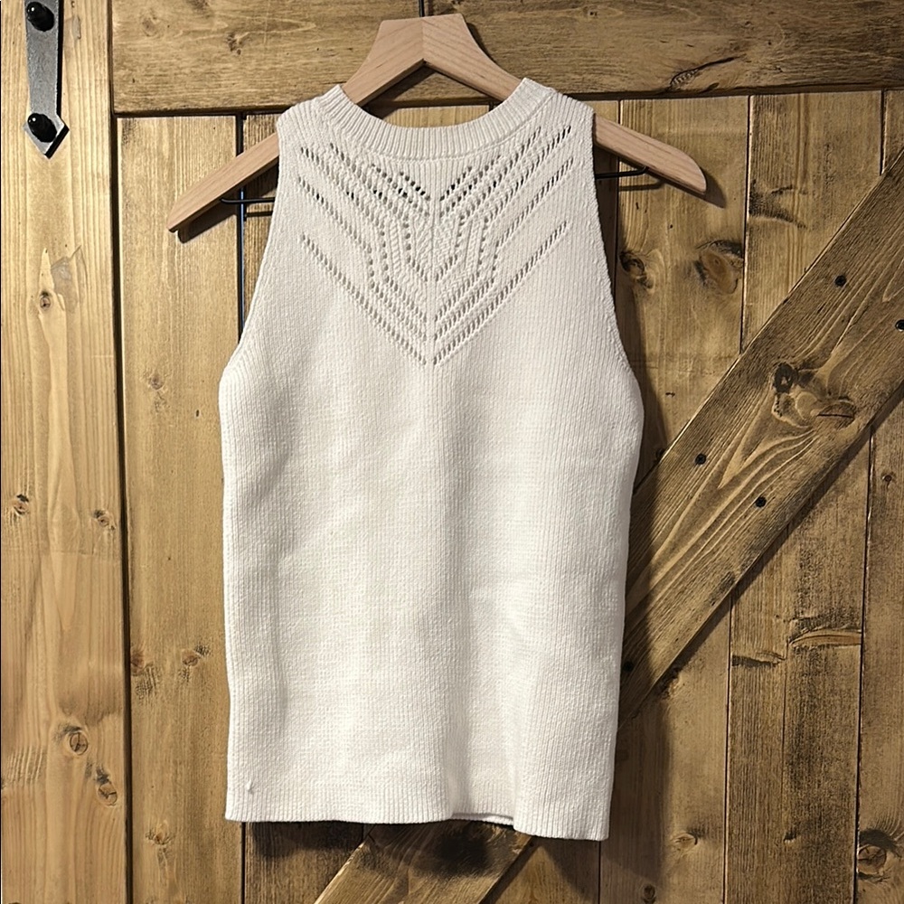 Elegant White sweater Sleeveless Knit Top